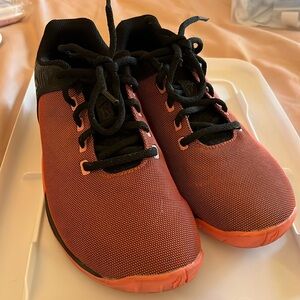 F-Fly Women’s Size 8 Athletic Shoes